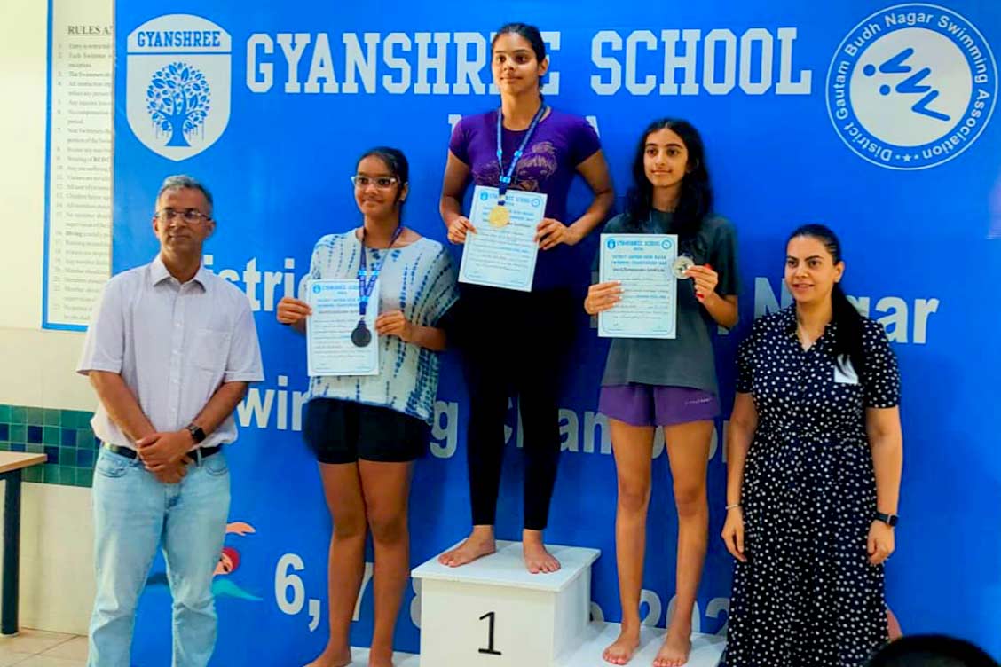 State Star Swimmer Geetika Chauhan Shines at District Gautam Budh Nagar Swimming Championship 2024