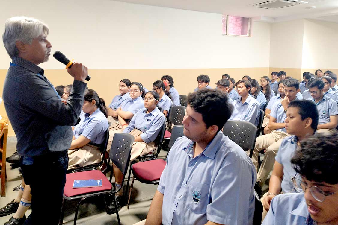 Moving forward, Mr. Kumar shed light on the importance of CUET in securing admissions to top central universities such as Delhi University, Banaras Hindu University, and Jawaharlal Nehru University. He explained the exam structure, subject combinations, and shared practical strategies for aligning CUET preparation with school academics. The session was highly interactive, with students enthusiastically engaging, asking thoughtful questions, and seeking clarity on eligibility, preparation timelines, coaching resources, and effective study balance between schoolwork and competitive exams. The counselling session not only broadened the students’ perspective about available opportunities but also equipped them with clarity and confidence to chart their academic and professional journeys.