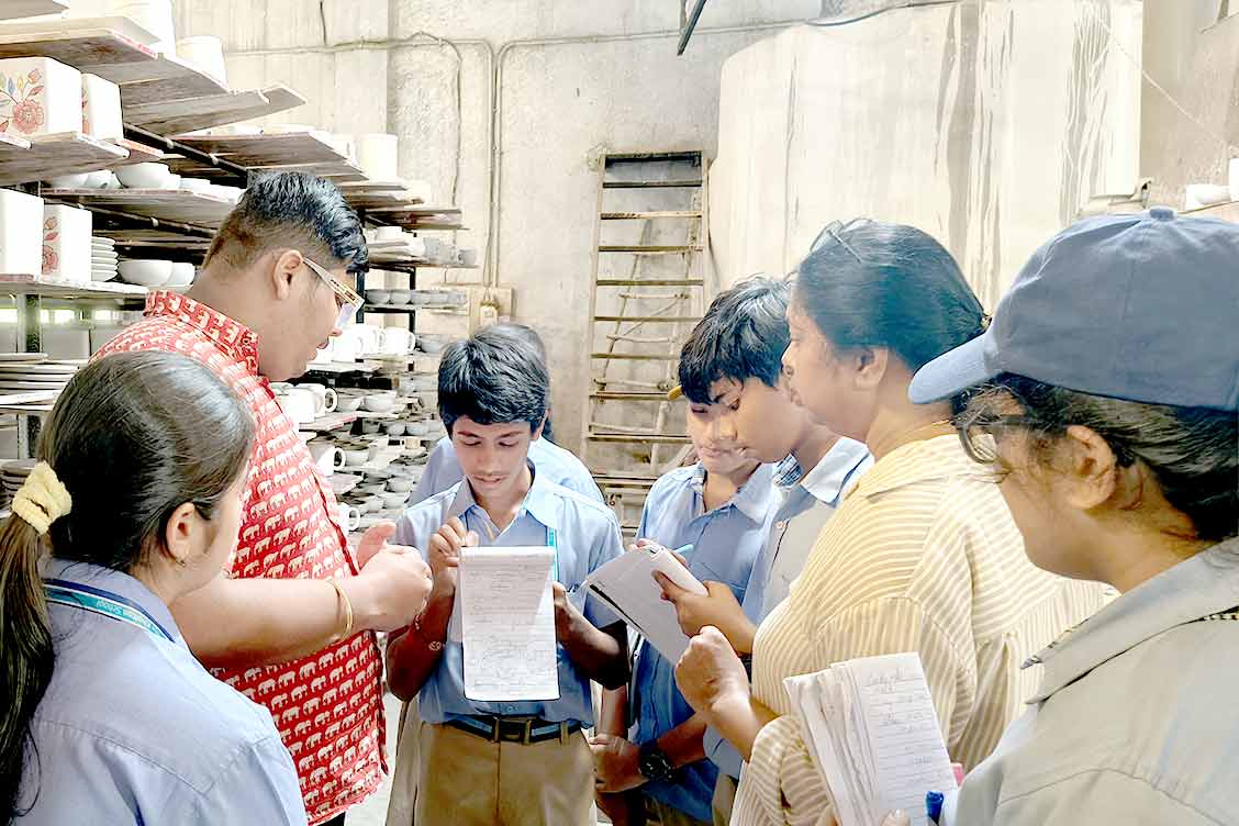 Educational Trip to Khurja: Exploring the Art and Heritage of Indian Pottery