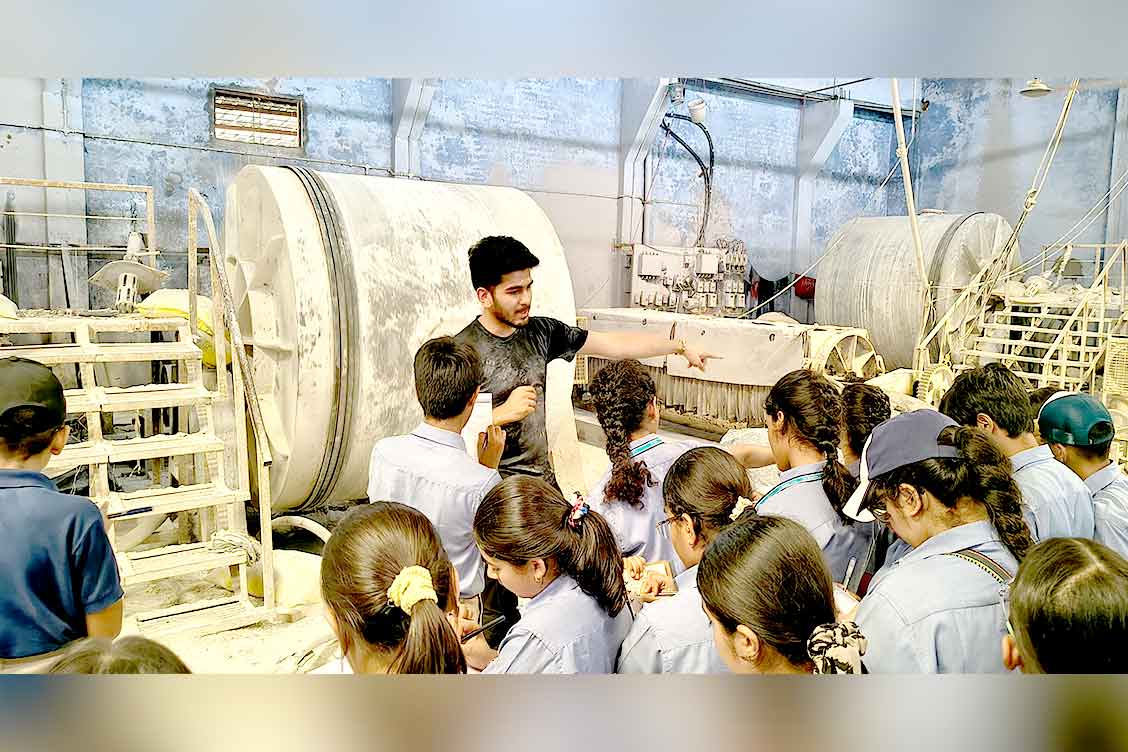 Educational Trip to Khurja: Exploring the Art and Heritage of Indian Pottery