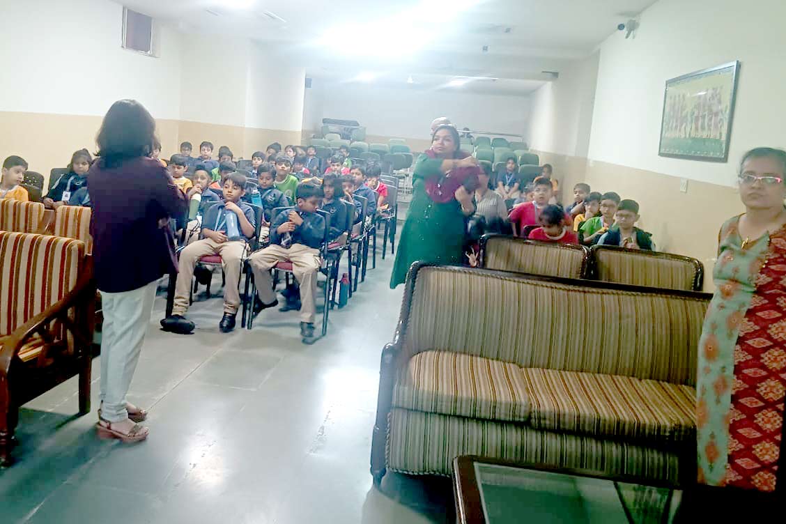 Class 3E Celebrates Guru Nanak Jayanti with Devotion and Enthusiasm