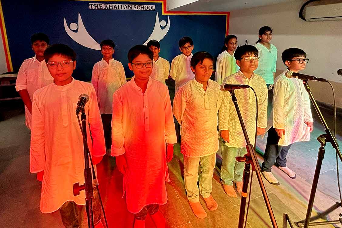 Class 5E Shines with an Insightful Assembly on ‘Vocal for Local’ at The Khaitan School