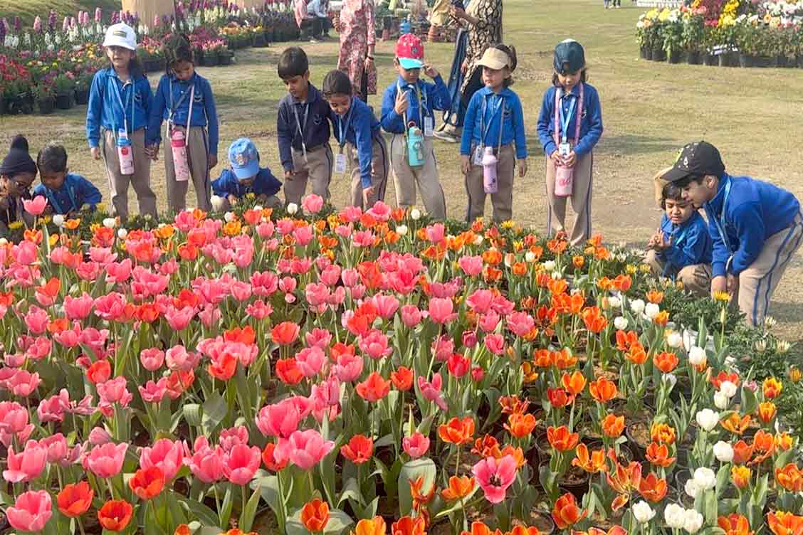 Pre-Primary Students of The Khaitan School Visit the Noida Flower Show