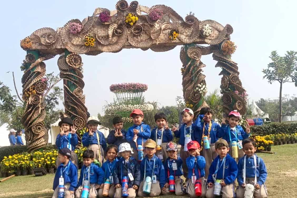 Pre-Primary Students of The Khaitan School Visit the Noida Flower Show