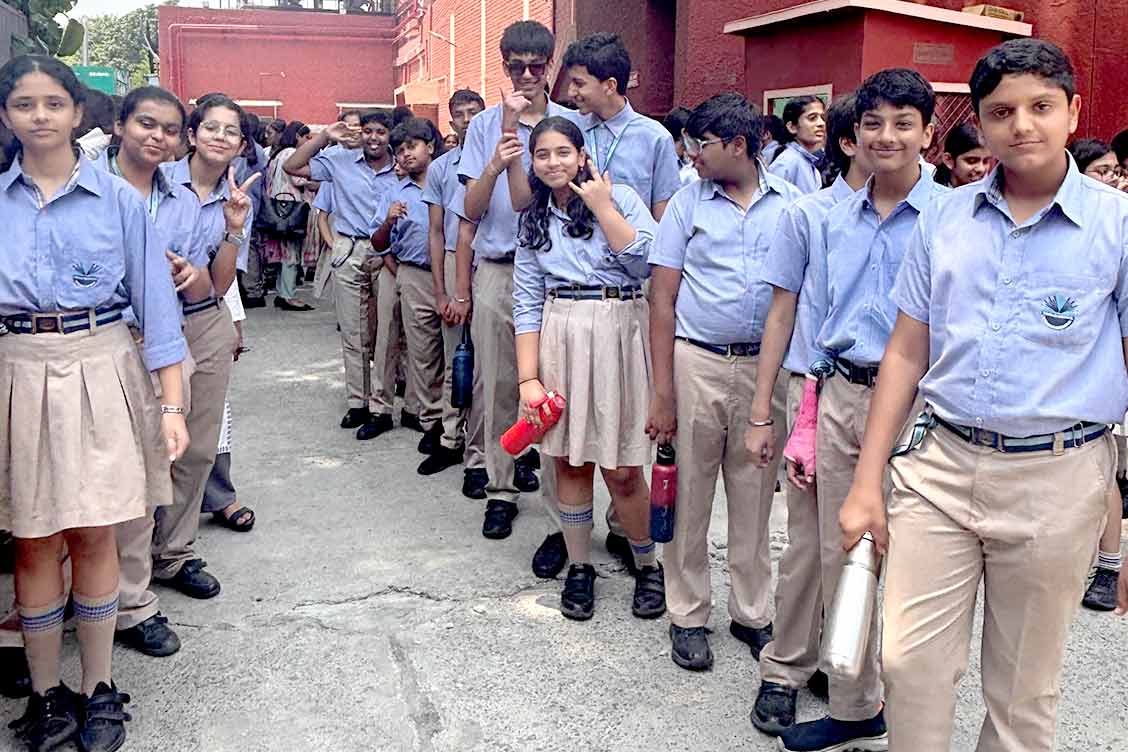 Educational Theatre Visit by the students of The Khaitan School: “Threads of Time – The Story of Us”