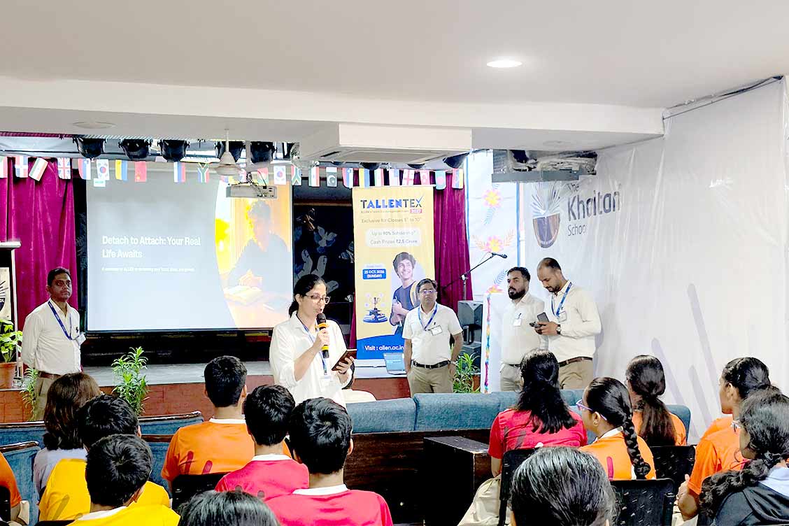 Digital Wellness Workshop Encourages Students to “Detach from Screens to Attach with Life”
