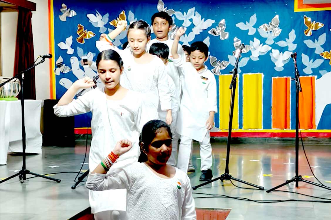 The Khaitan School Celebrates Independence Day with a Meaningful Assembly by Class 4F